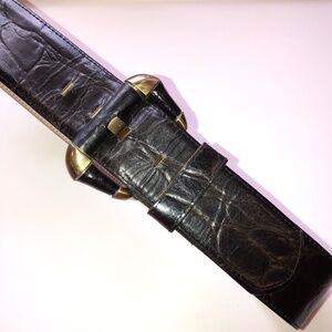 🎉HP🎉 WIDE Black Croc Embossed Leather Belt w/ Brass Tone Buckle Vintage EUC SM